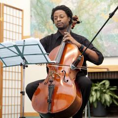 Musician performing at Ikeda Forum