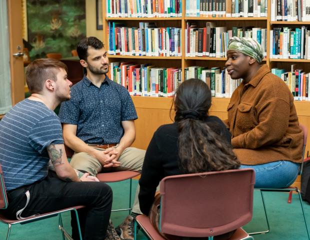 ICYC members engage in dialogue at the Ikeda Center