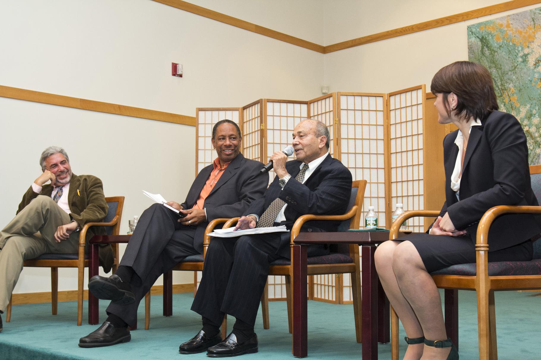 2012 Ikeda Forum panelists engage in dialogue
